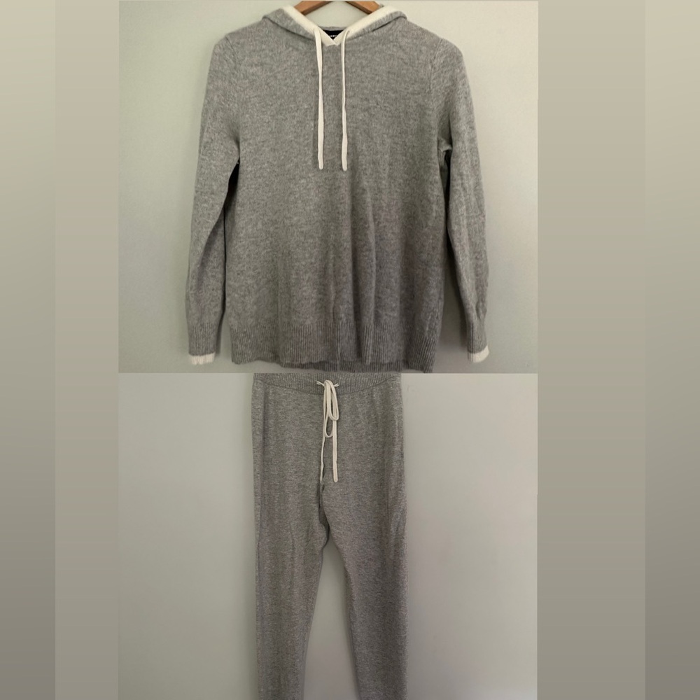 Summersalt Gray Crew Neck Sweater